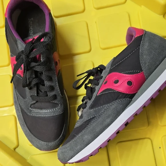 Saucony Charcoal and Magenta Athletic Shoes - Picture 3 of 6